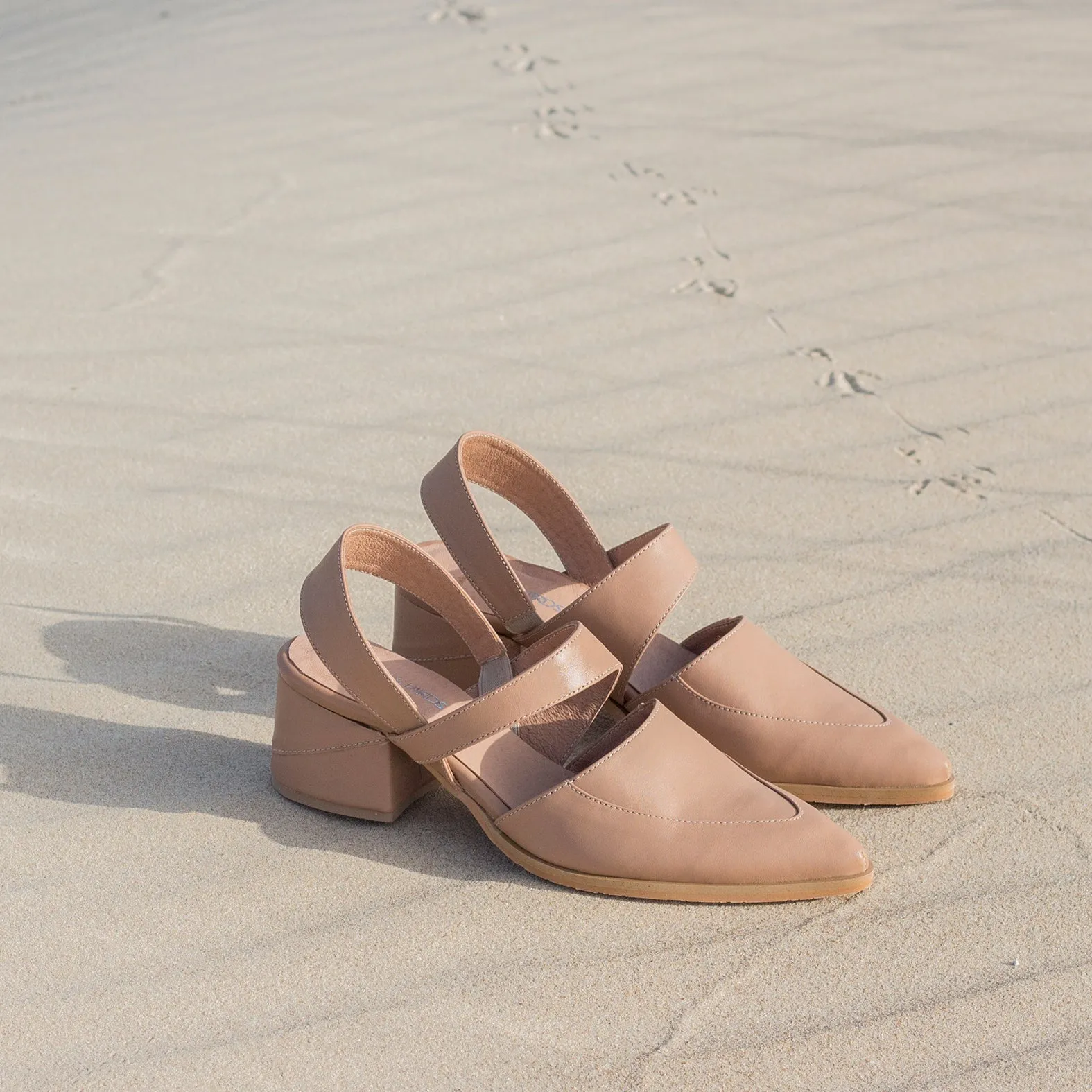 Bermuda -  Nude Leather Sandals