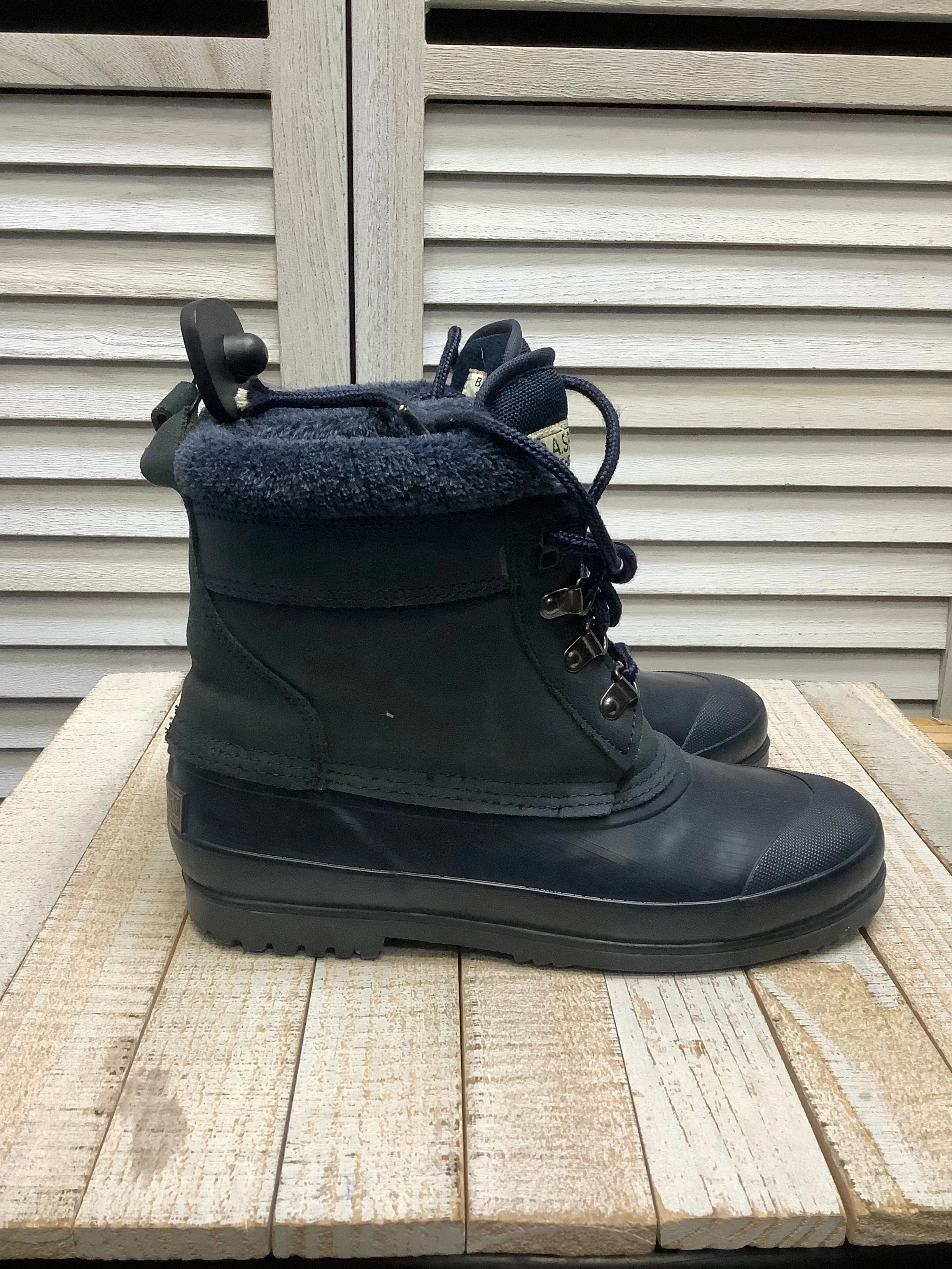 Boots Hiking By Clothes Mentor In Navy, Size: 8