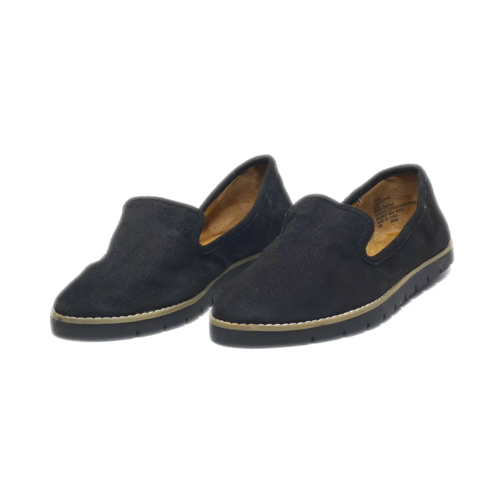 Cliffs Slip Ons Leather Black Colour For Women