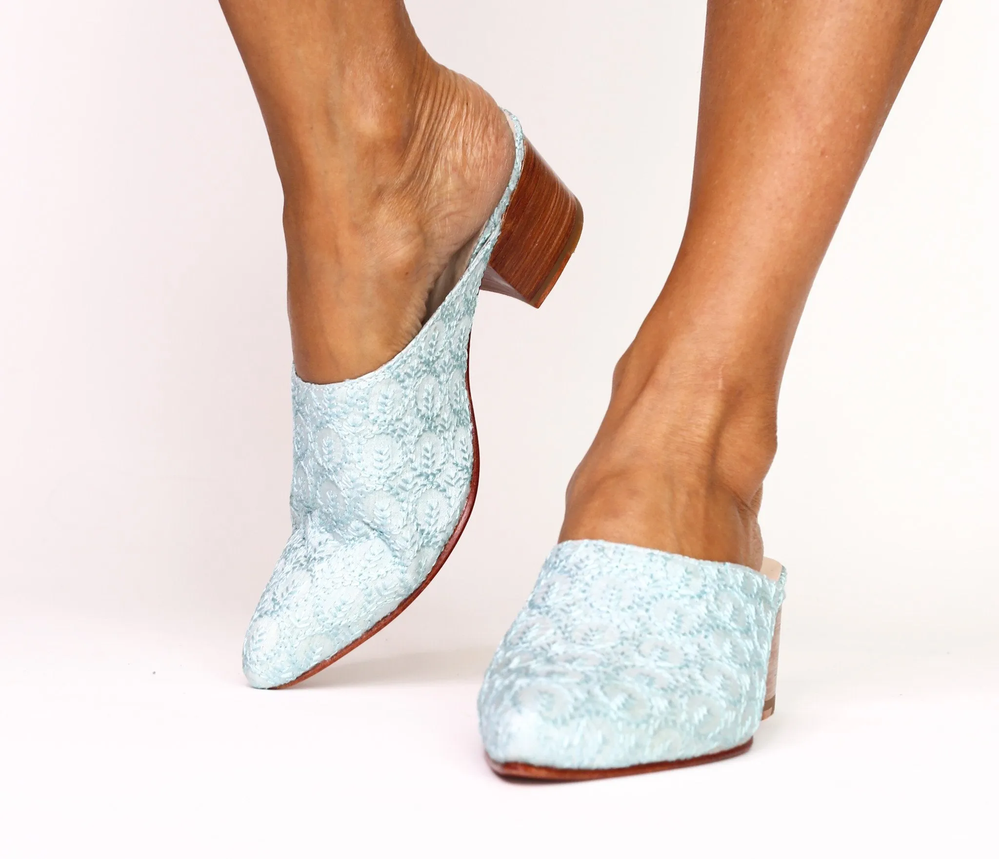 EMBROIDERED HEELED MULES MOMO X ANTHROPOLOGIE