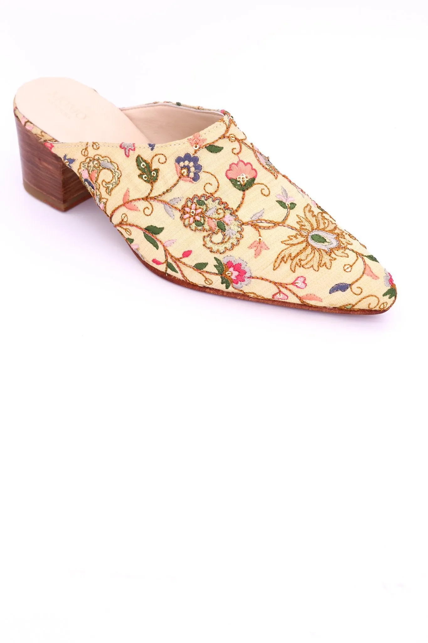 EMBROIDERED HEELED MULES MOMO X ANTHROPOLOGIE