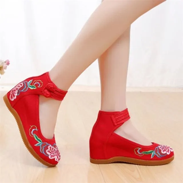 Flower Embroidered Ankle Strap Ladies Denim Cotton Wedged Canvas Shoes