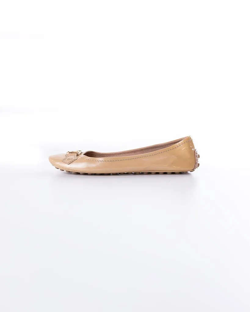 Louis Vuitton Beige Patent Leather Oxford Ballet Flats